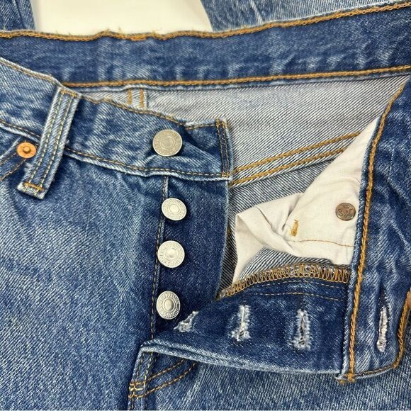 LEVI’S 501 Women’s Rose Flower Embroidered Blue Distressed Denim Jeans Sz 25 - Picture 3 of 10